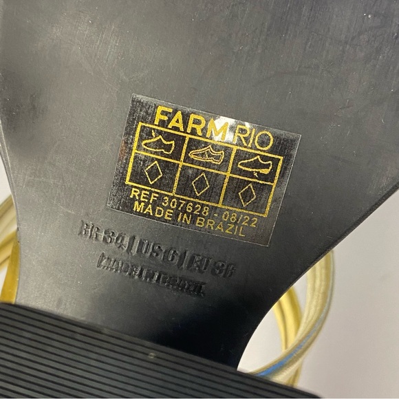 Farm Rio Block Heel Slide Sandal Womens Shoe
Metallic Gold Silver Size 6 - Picture 14 of 15